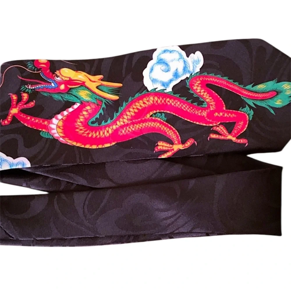 Vintage Gold City handmade silk tie dragon artwork black red EUC